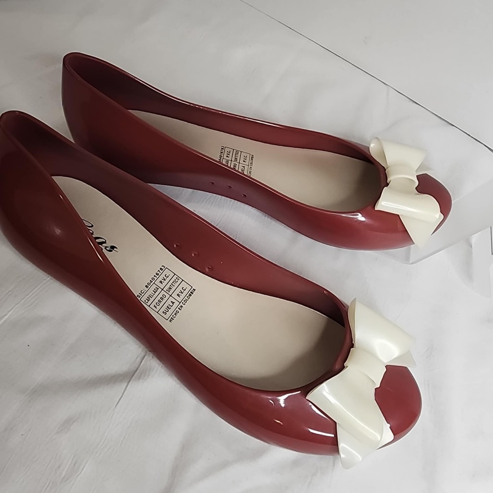 Sags (Sagalu Fashion)‎ flats size 8.5